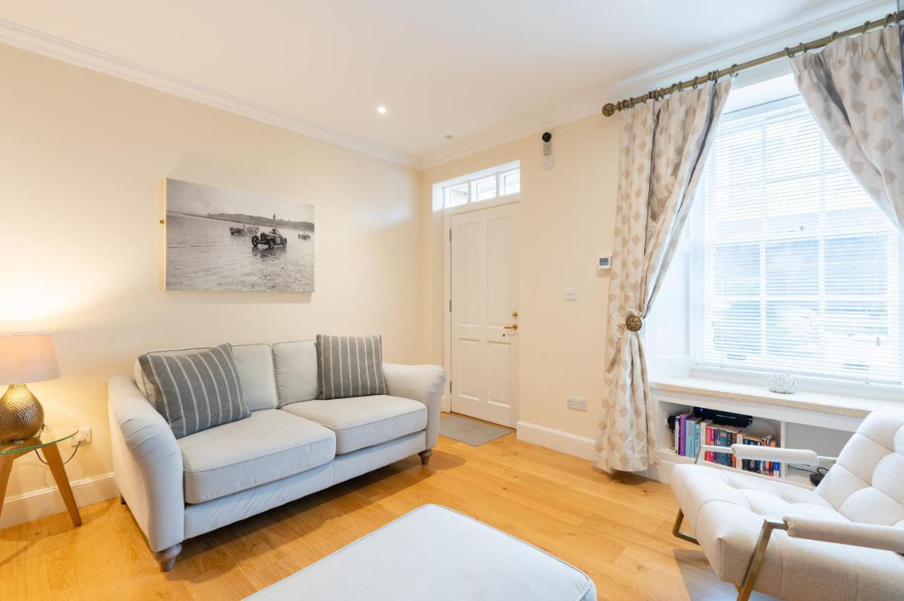 138 North Street - Luxury 2 Bed 2 Bath With Secret Garden, Summerhouse, Putting Green St Andrews Exterior foto