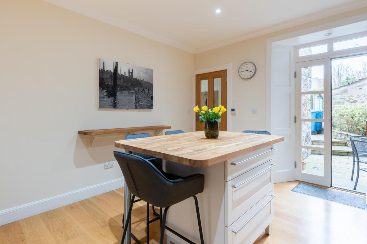 138 North Street - Luxury 2 Bed 2 Bath With Secret Garden, Summerhouse, Putting Green St Andrews Exterior foto